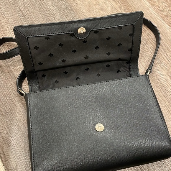 Kate spade cross body - Picture 2 of 3
